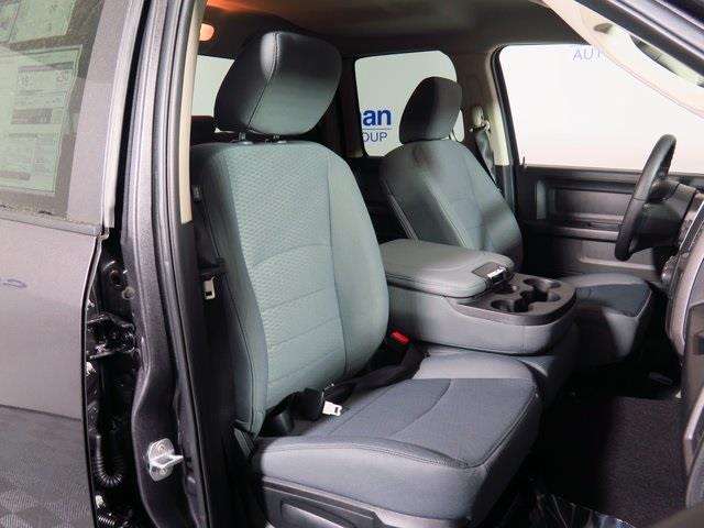 2017 RAM Ram Pickup 1500 4x4 Express 4dr Quad Cab 6.3 ft. SB Pickup